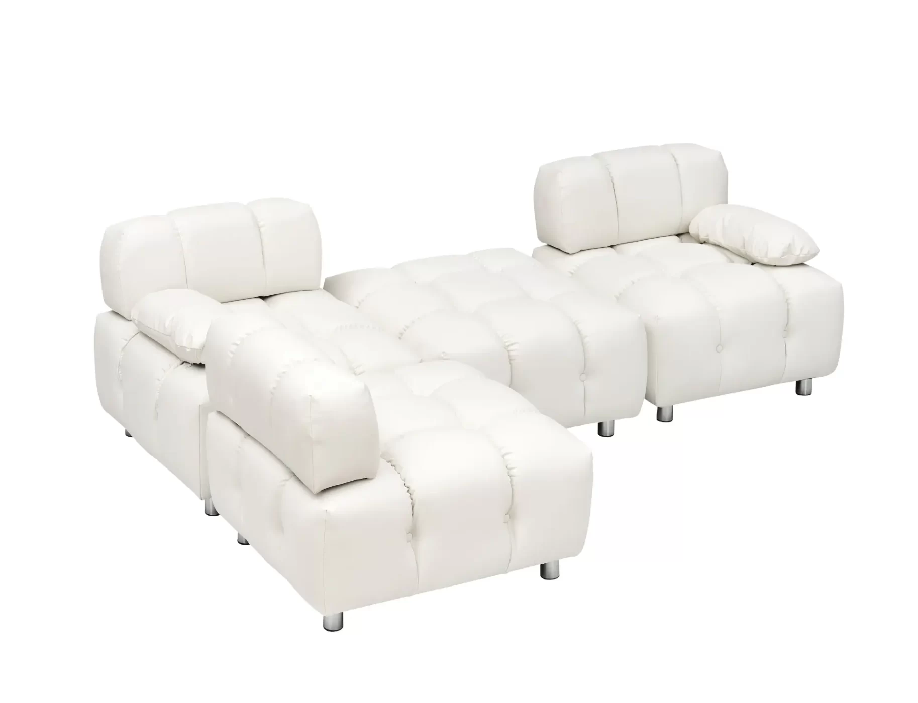 A 90.60-inch technology cloth beige sofa, waterproof, stain and cat scratch resistant, can comfortably sit in the apartment bedroom without taking up space.