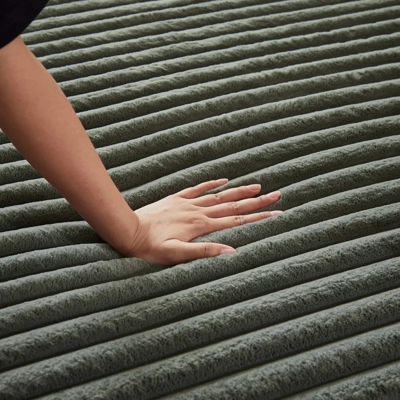 75-Inch Corduroy Sponge Sofa Lounge Chair,No Assembly Required,Fluffy Modern Sleeper Chair for Indoor Living Room Bedroom