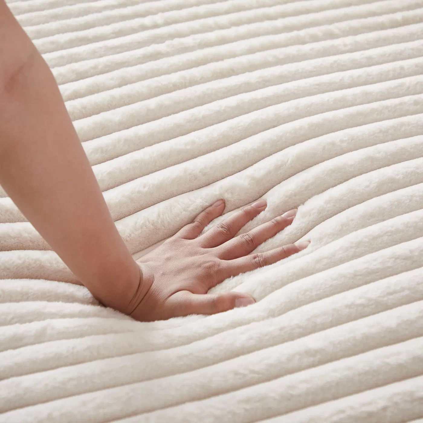 75-Inch Corduroy Sponge Sofa Lounge Chair,No Assembly Required,Fluffy Modern Sleeper Chair for Indoor Living Room Bedroom