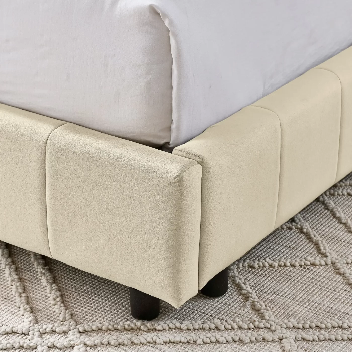 Full Size Upholstered Tufted Bed Frame, Sofa Bed Frame with Comfortable Backrest and Armrests, Full Size Bed for Bedroom, Living Room,Velvet, NEW BEIGE(80.5''*59''*30.5'')