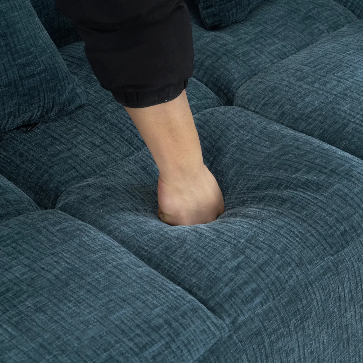 101.2' Sectional Sofa Full-Compressed Sofa Modular Sofa Couch Free-combined Sofa with Deep Seating and Two Side Pockets for Living Room, Blue